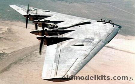 RCM 1/48 Northrop XB-35 Flying Wing plastic model kit